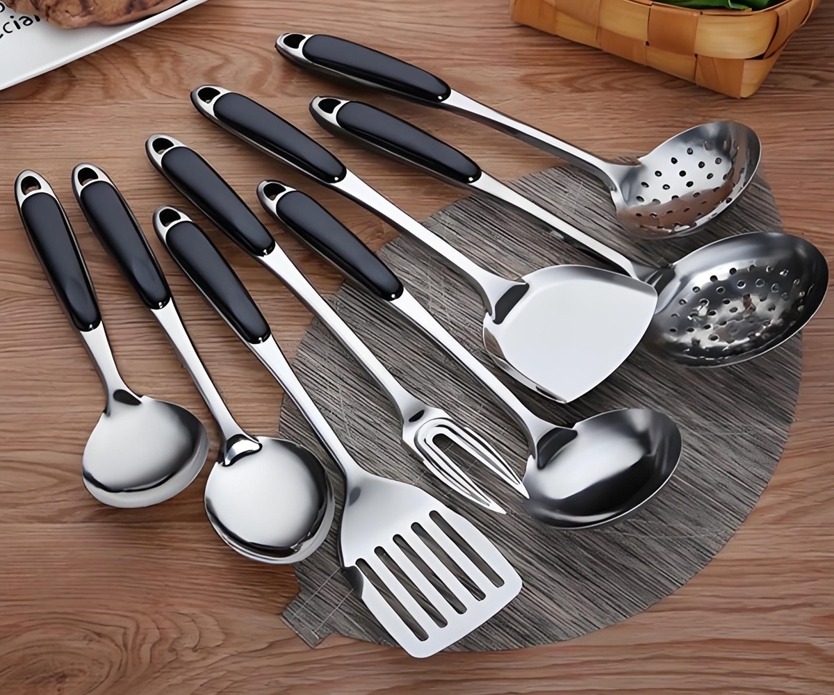 White ceramic CNC milling prototype part for electronic applications