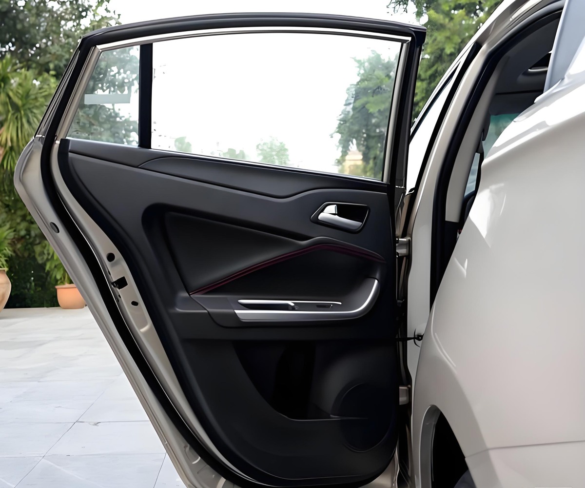 White ceramic CNC milling prototype part for electronic applications