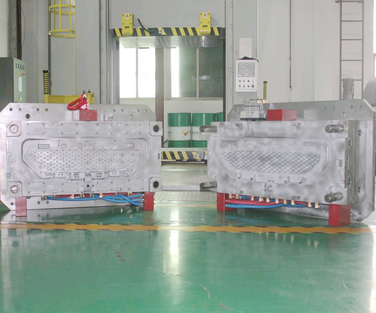 White ceramic CNC milling prototype part for electronic applications